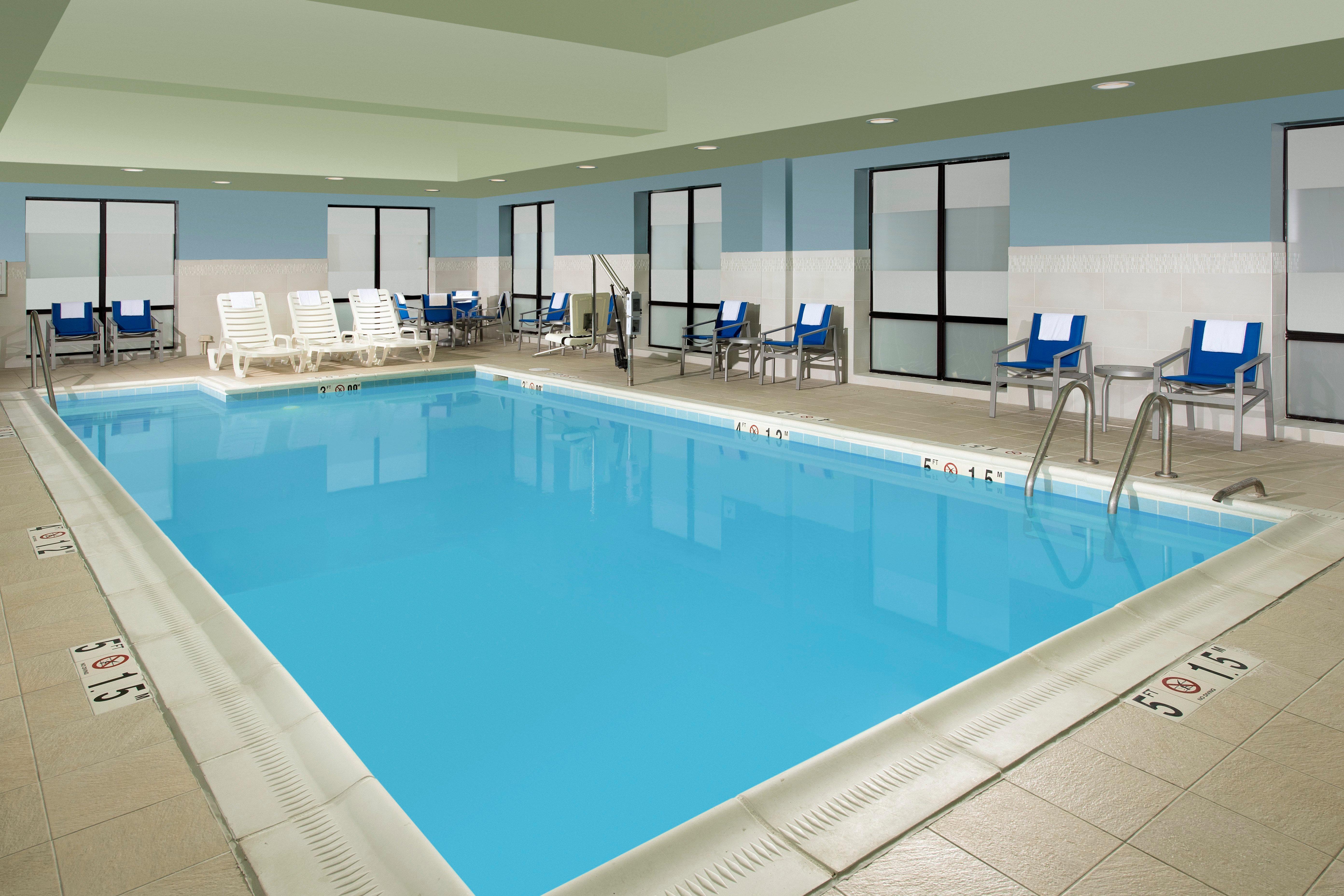 Holiday Inn Express & Suites Baltimore - BWI Airport North By Ihg Linthicum Buitenkant foto