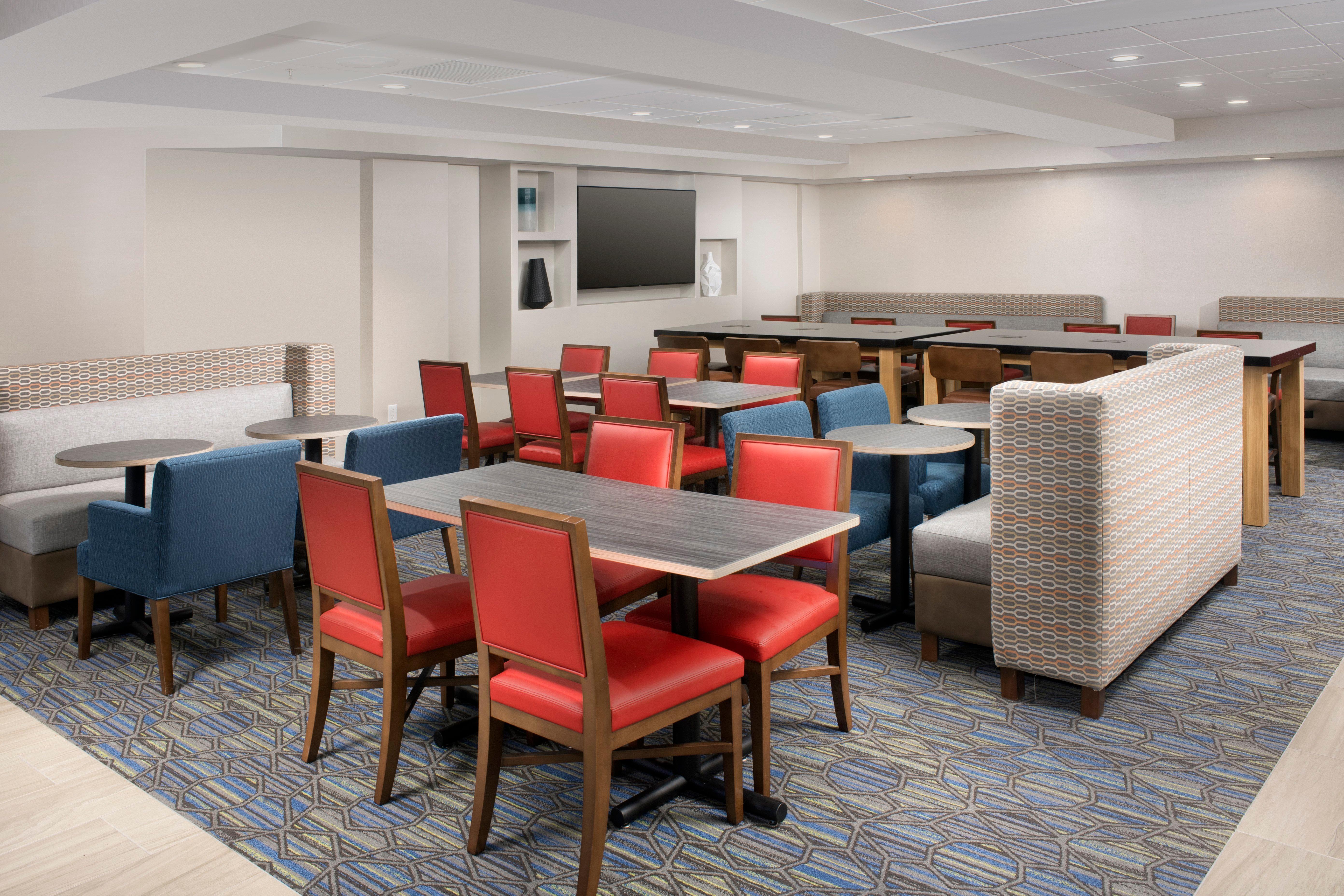 Holiday Inn Express & Suites Baltimore - BWI Airport North By Ihg Linthicum Buitenkant foto