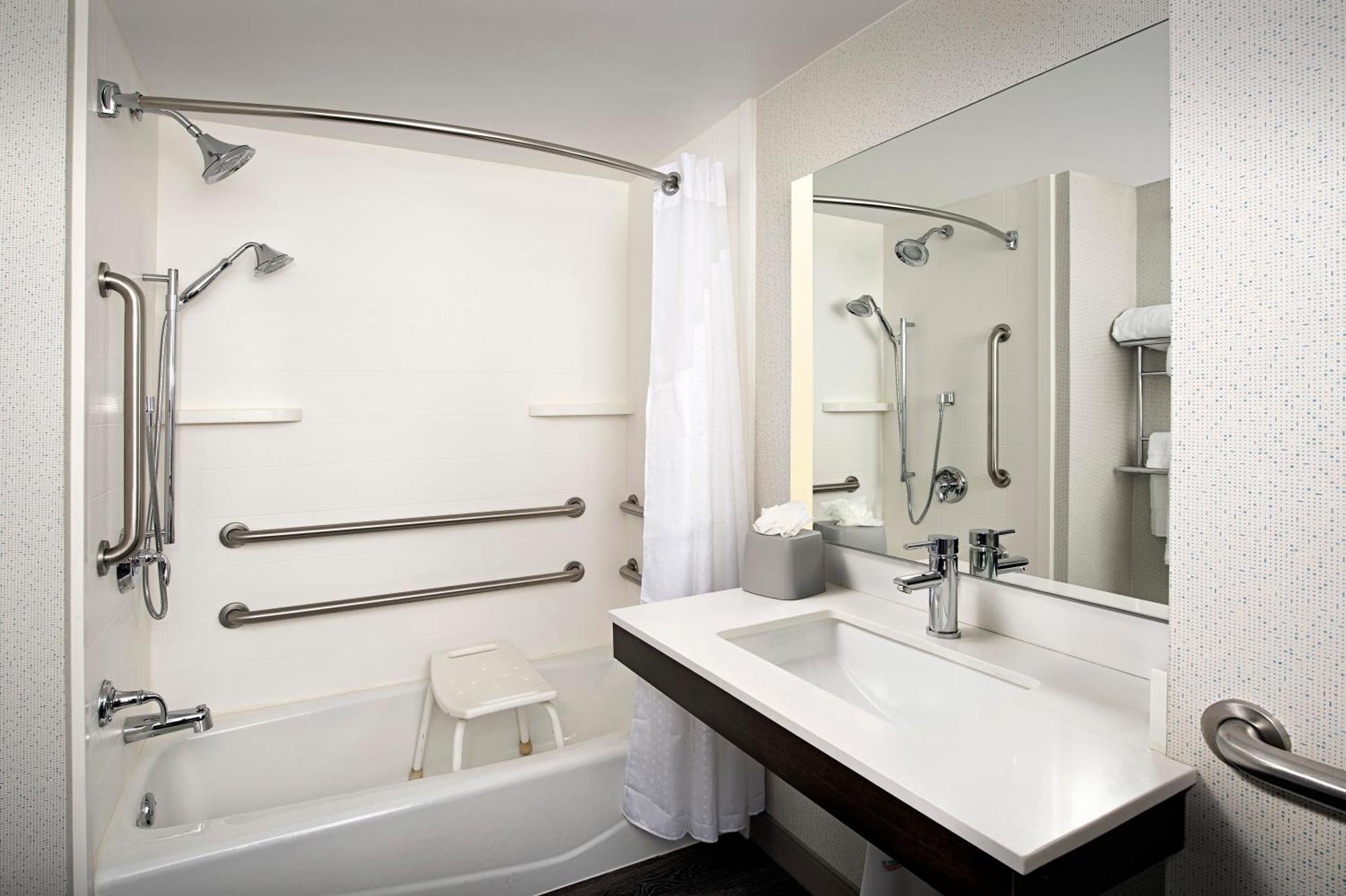 Holiday Inn Express & Suites Baltimore - BWI Airport North By Ihg Linthicum Buitenkant foto